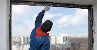Демонтаж остекления балкона в Заволжье - цена от 570 руб. - Сварной-Звл